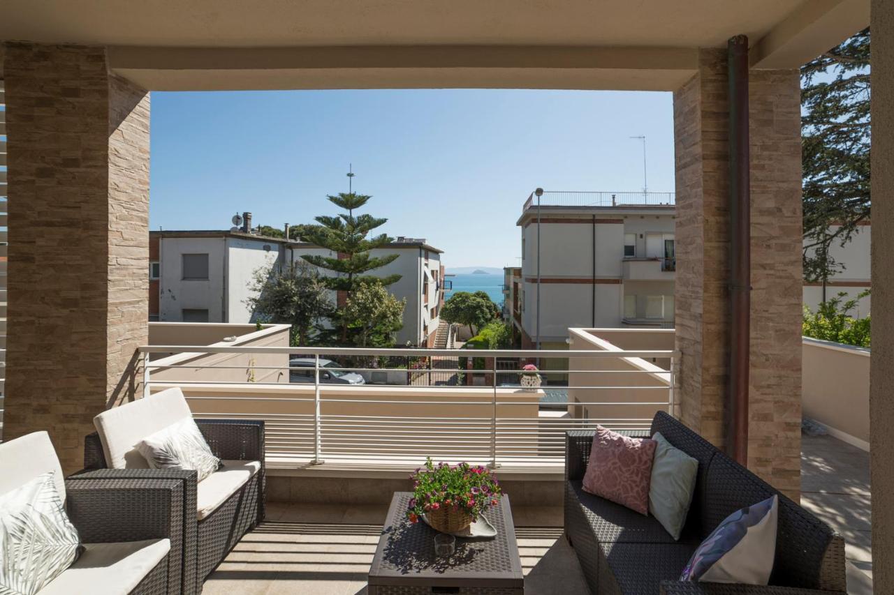 Prima Dell'Elba Family Apartments Piombino Exteriör bild