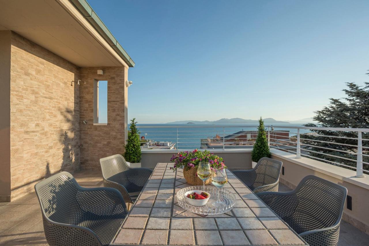 Prima Dell'Elba Family Apartments Piombino Exteriör bild