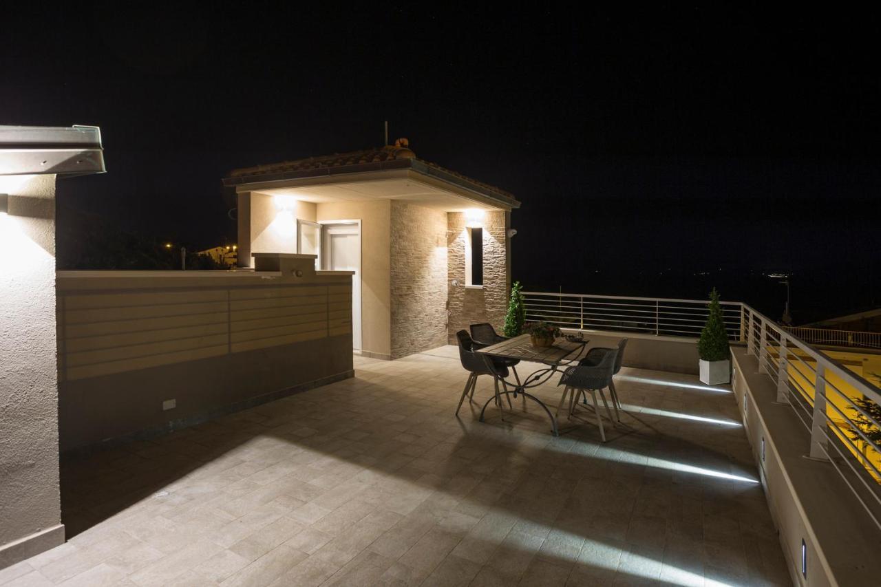 Prima Dell'Elba Family Apartments Piombino Exteriör bild