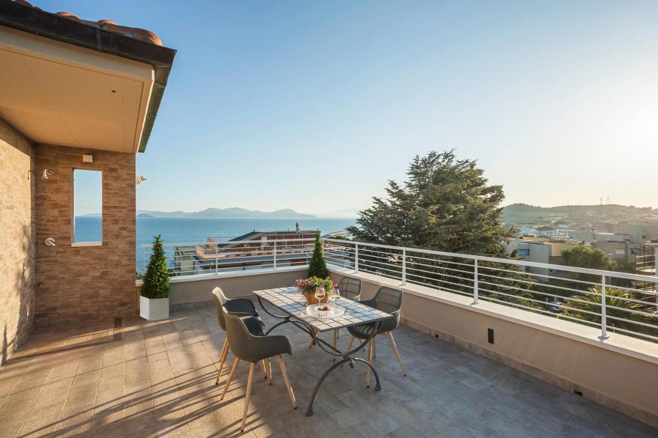 Prima Dell'Elba Family Apartments Piombino Exteriör bild