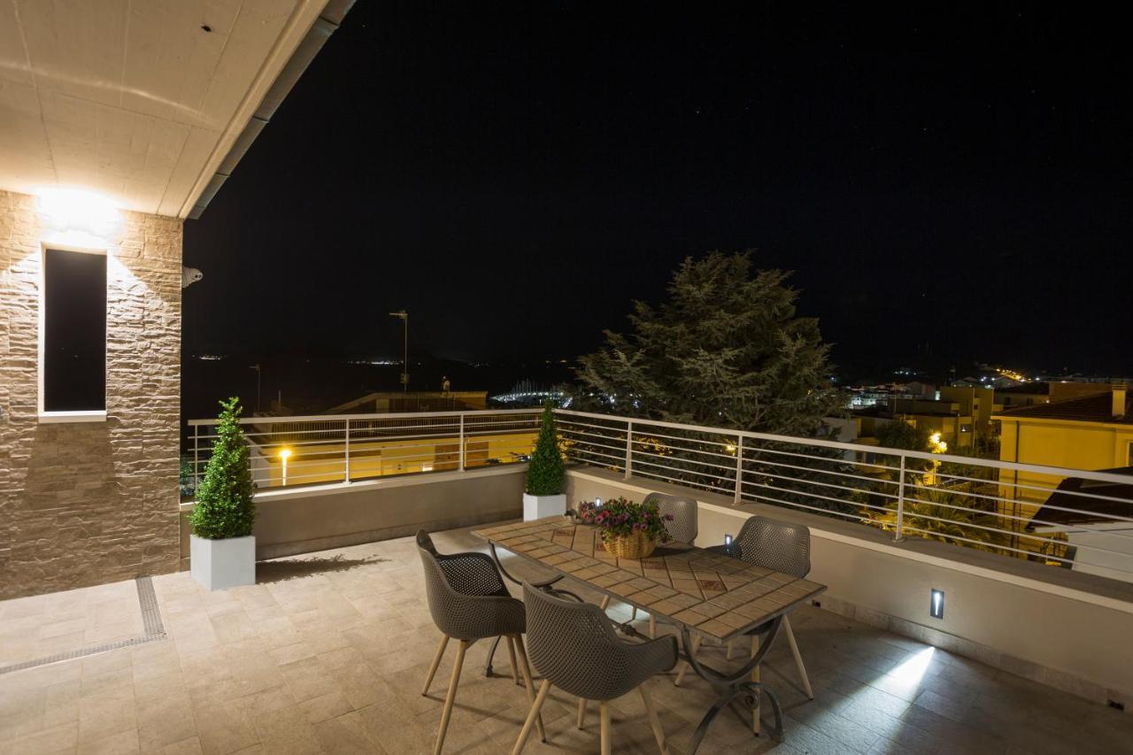 Prima Dell'Elba Family Apartments Piombino Exteriör bild